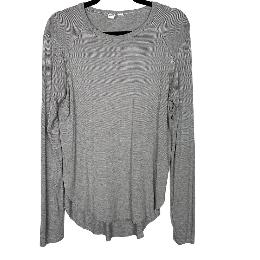 Melrose and Market Medium M Gray Striped Long Sleeve Crew Neck Tshirt Side Split